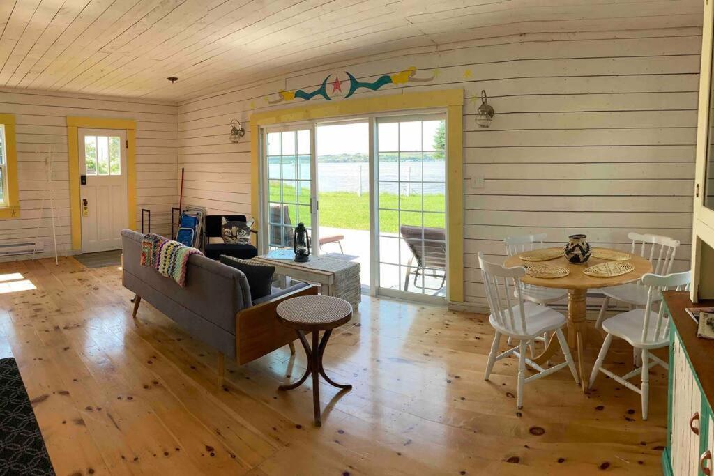 Sea Cliff Cottage เอ็ดวาร์ดสวิลล์ ภายนอก รูปภาพ